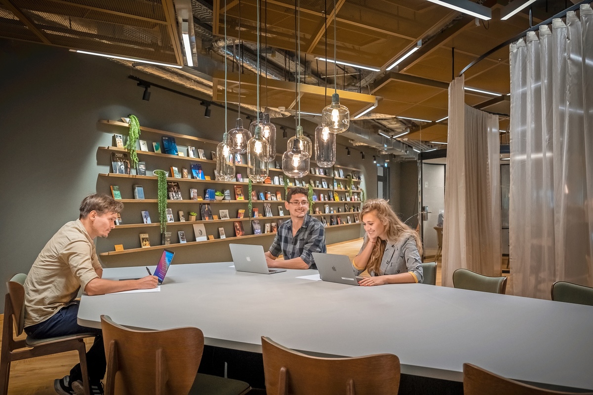 EDGE Workspaces Grand Central - ATworld