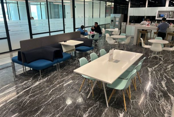 IOS Offices Toreo