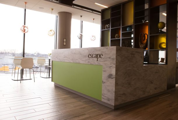 Escape Lounge (Terminal 1)