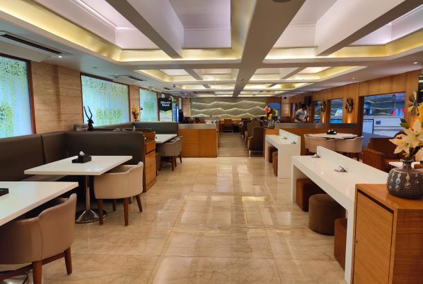 Black Berry Lounge (Main Terminal)