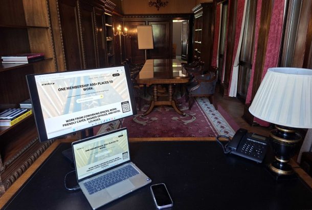 Schlosshotel Berlin (Monitor)